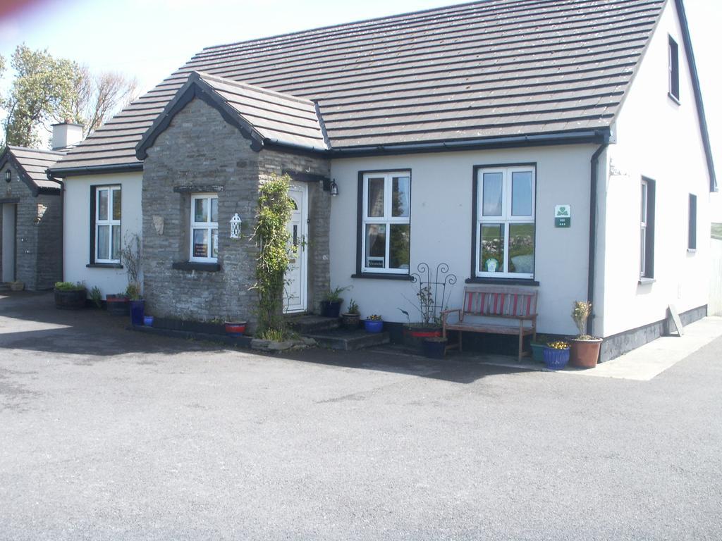 Toomullin House Accommodation Doolin Εξωτερικό φωτογραφία